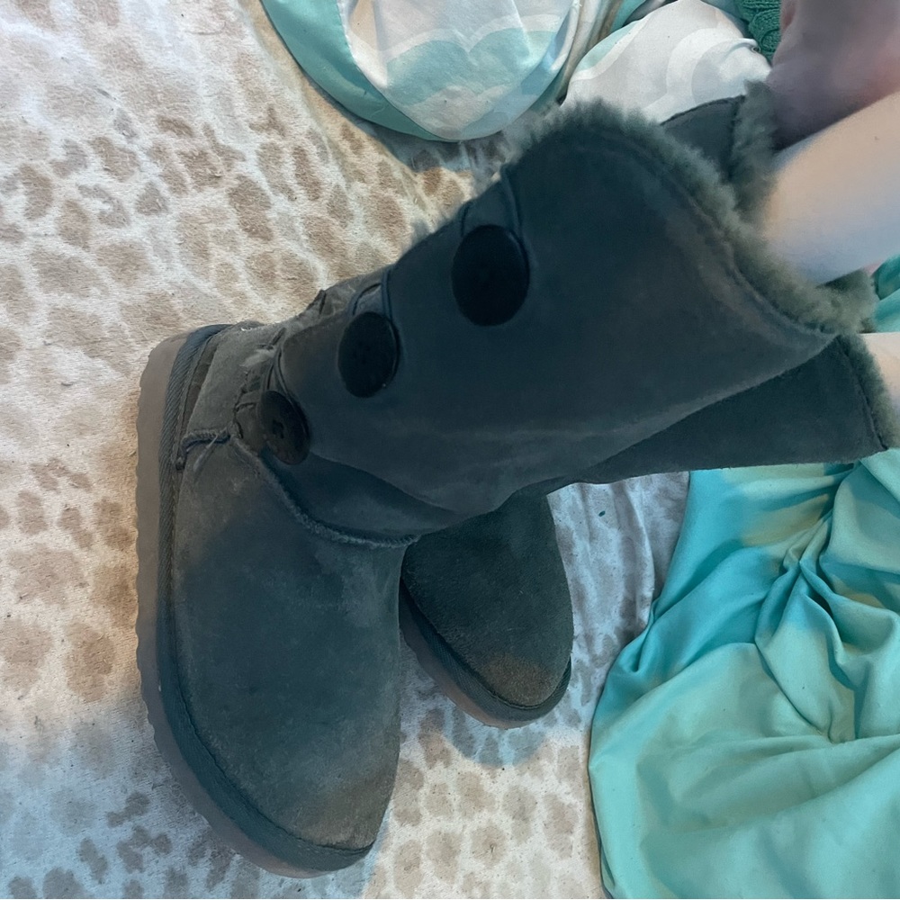 womens grey ugg boots